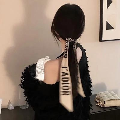 君是慕容卿似花